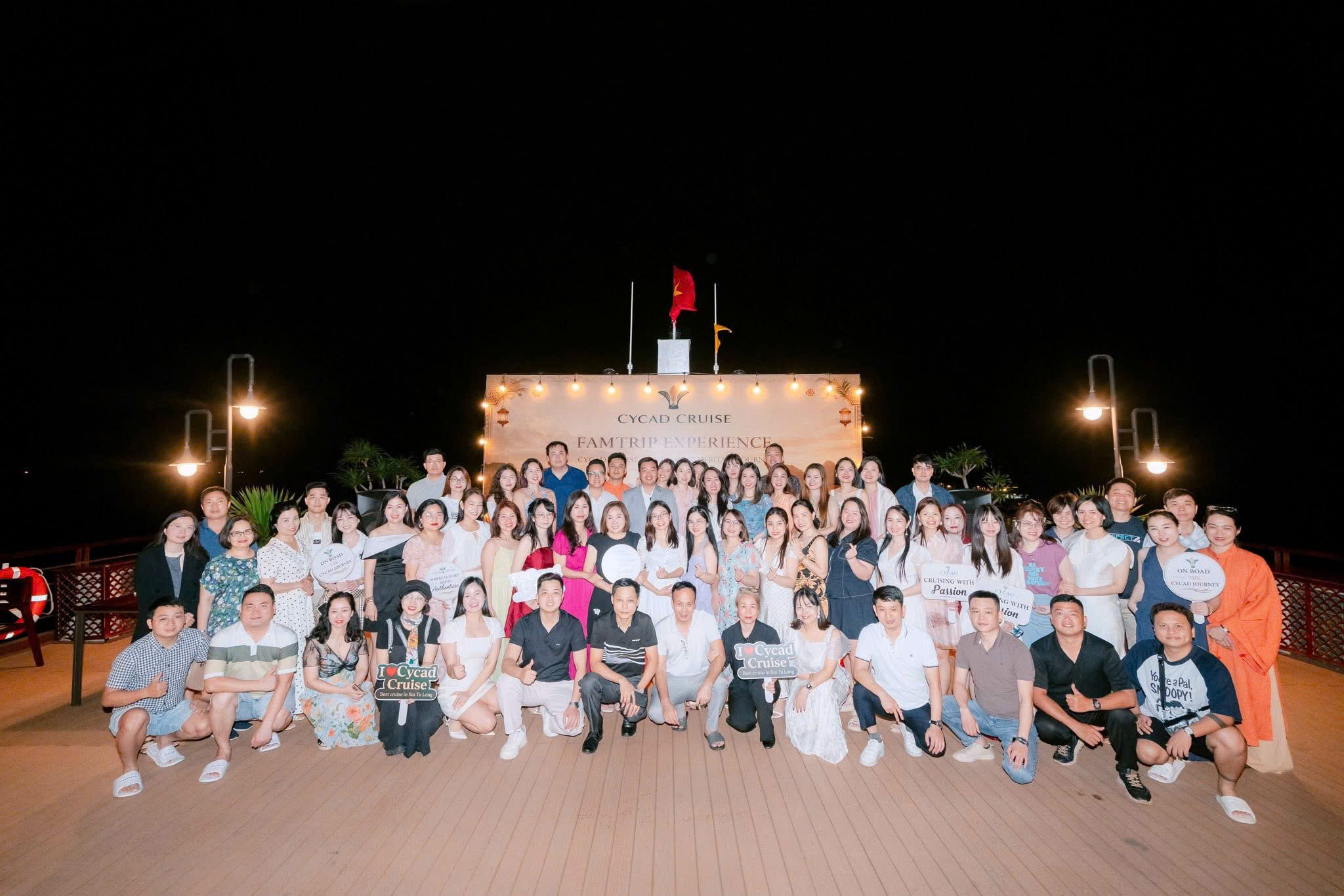 Trải nghiệm tour Hạ Long